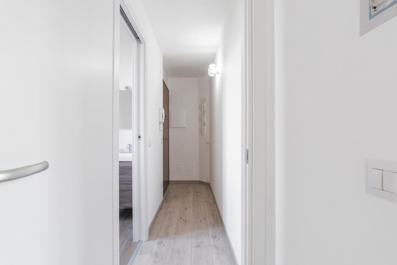 Maciachini Renovated Studio! Milano Dış mekan fotoğraf